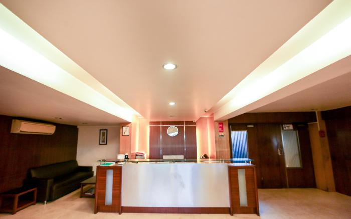 Hotel Lucky Goregaon