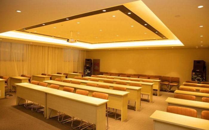 Home Inn Style Fuyang Linquan County Government Service Center