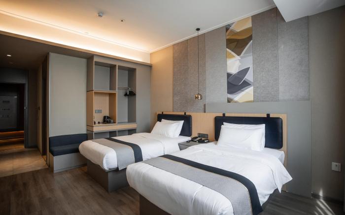 Home Inn Neo Xuchang Jian'an Avenue High-speed Railway Station