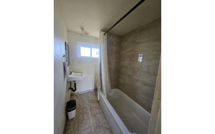 Del Rancho Motel By Townhouse Portland OR Hwy 205