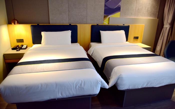 Home Inn Style Yantai Yongda Street RT-Mart