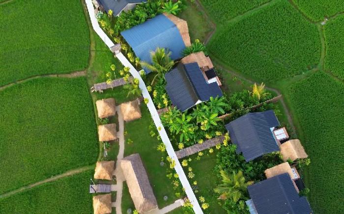 ศรีนาม่าน Srinaman