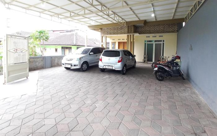 Lancar Homestay Syariah near BNS Mitra RedDoorz
