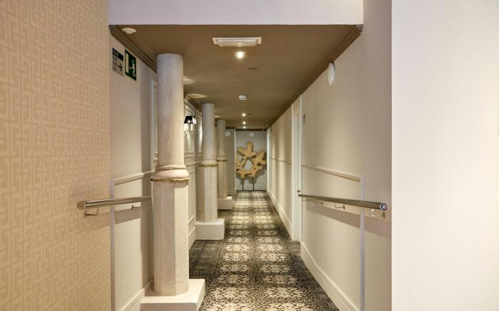 Vasanta Hotel Eixample, Sonder