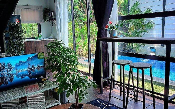 Tinyloft private pool kl M1