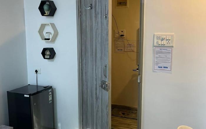Bandra West  1 private a/c wifi room & bathroom.