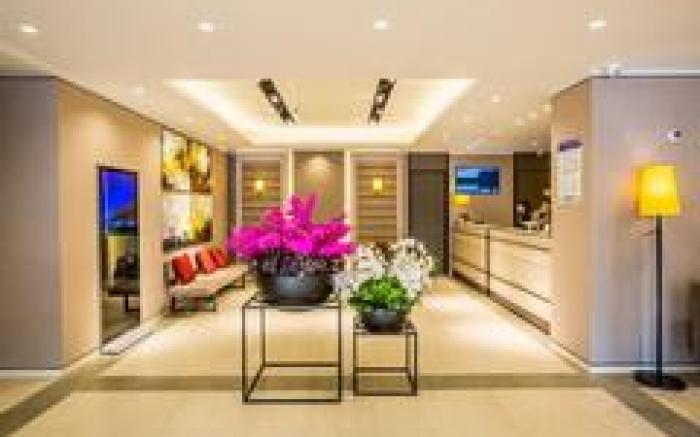 Ease Hotel Hefei High-speed Railway South Station Leijie