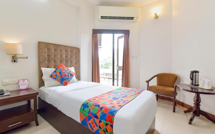 FabHotel Shikha