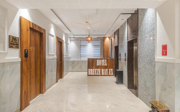 HOTEL BREEZE BAY EX