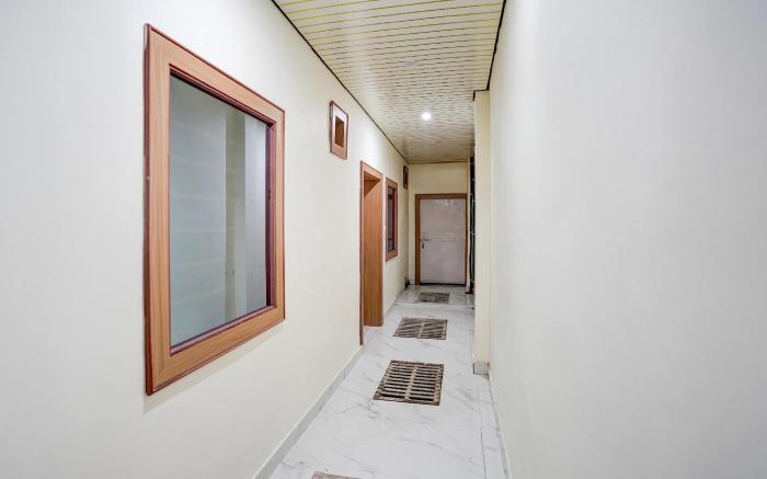 Hotel O Mathura Central Railway Junction Formerly Bhagwati Palace