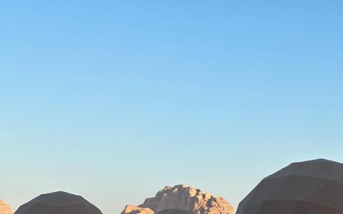 Luxury bubble tent Wadi Rum
