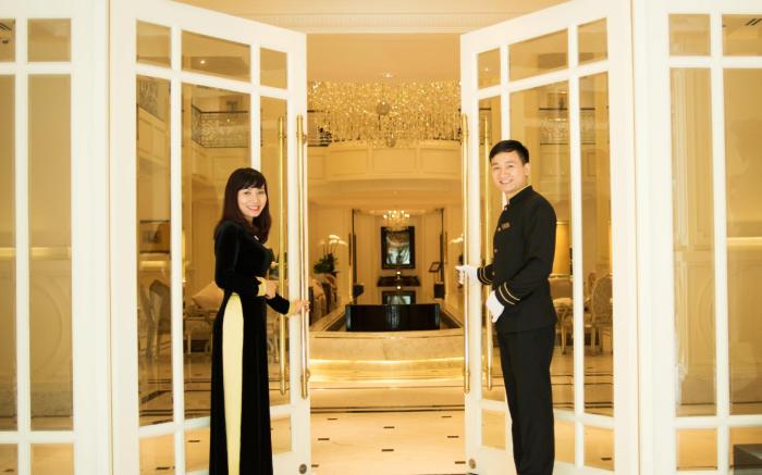 Apricot Hotel