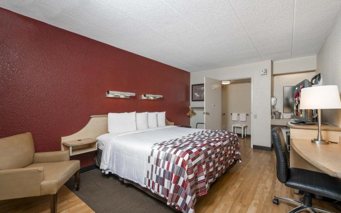 Red Roof Inn Detroit - Roseville/ St Clair Shores