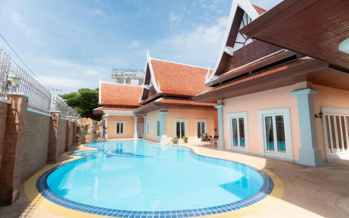 Yoori Hotel