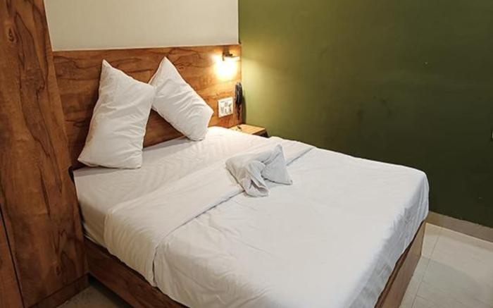 FabHotel Mumbai Inn