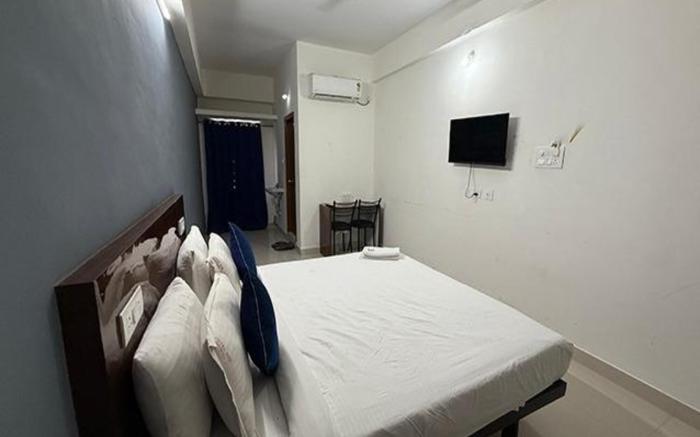FabHotel Rio Hitech City
