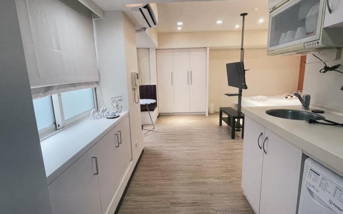 Bright 4-Person Stay｜Near MRT Ximen  [僅限國外旅客入住]