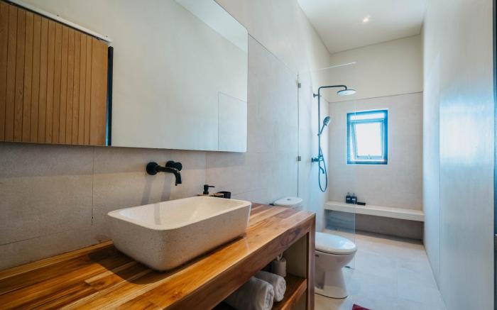 Apartment X - 1BR Mezanine in Bumbak near Canggu