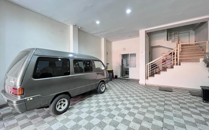 Urbanview Hotel Syariah Graha 8 Bubutan Surabaya