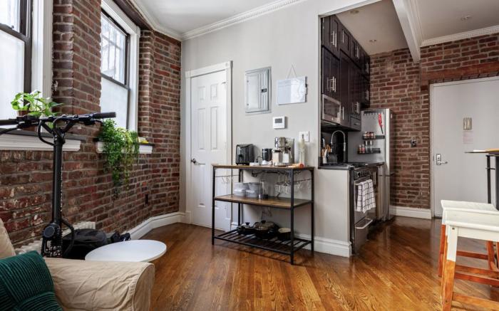 Prime Columbus Circle 1BR: Steps from Central Park