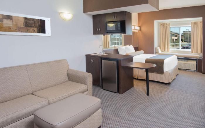 Microtel Inn & Suites by Wyndham Quincy Downtown/River Area