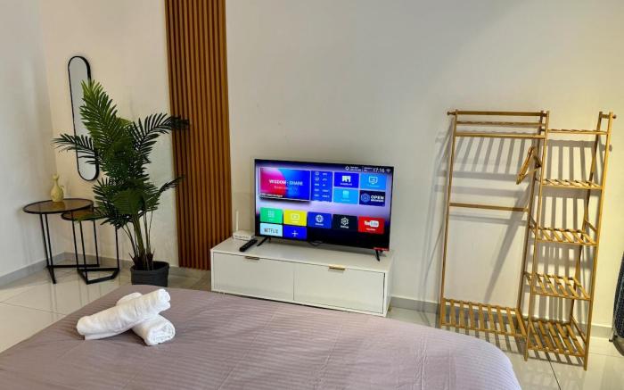 1810 Sky Tree Aeon Bukit Indah /Legoland