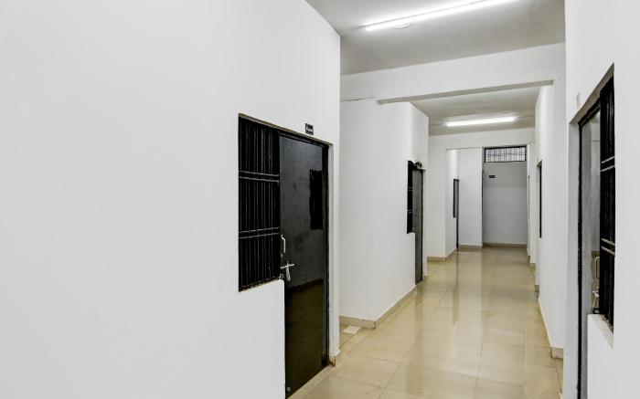 SPOT ON The Galaxy Stay IIM Road