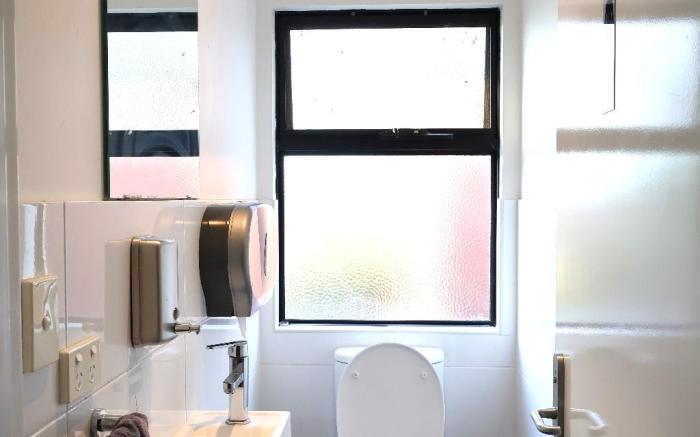 Downtown Backpackers Hostel Perth - note - Valid Passport required for check in