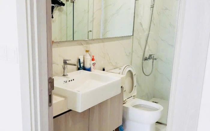 Khang - 2Br Vinhomes Smart City 1518