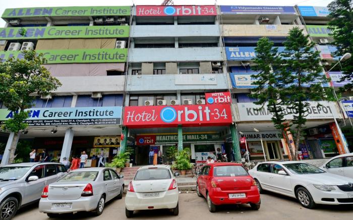 Hotel Orbit 34