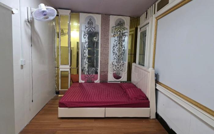 Red & Blue Guesthouse