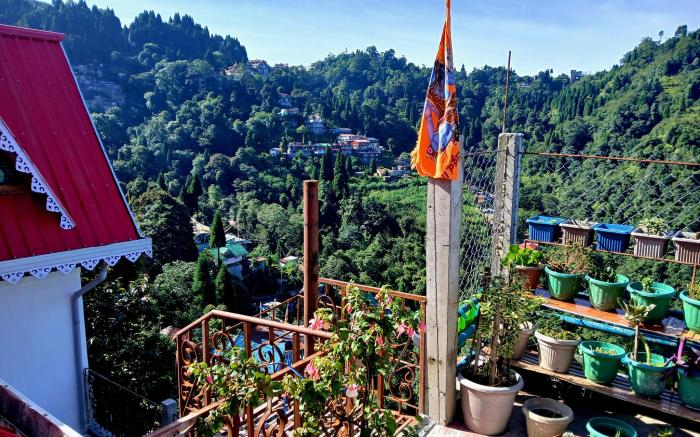 Mountain paradise homestay batashia loop 