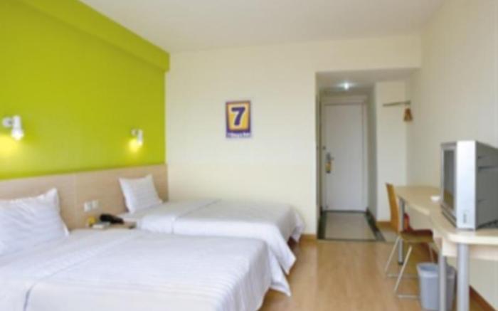 7 Days Inn Taicang Bus Station