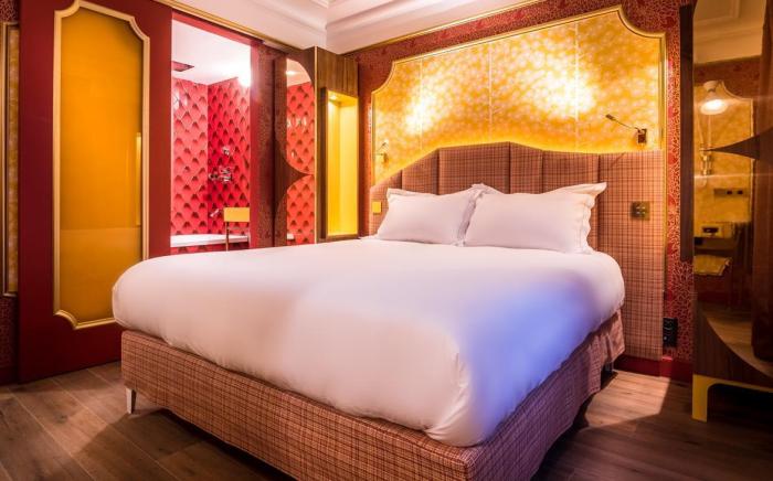 Idol Hotel