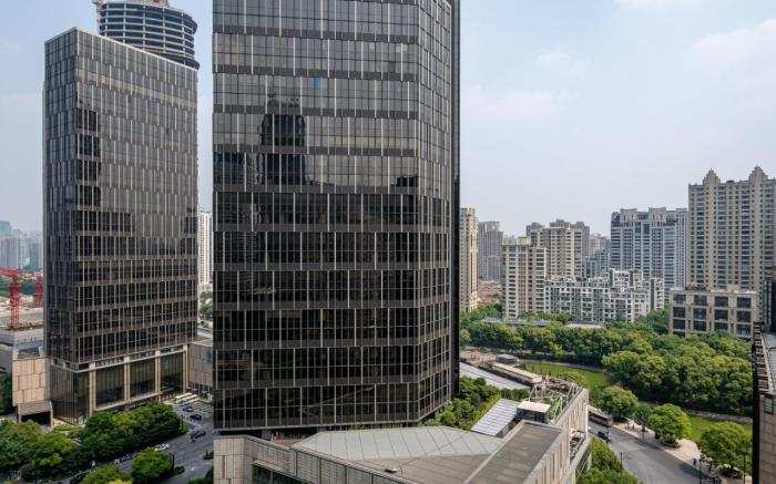 Zhome- Xin Tian Di Luxury Apartment