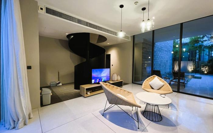 Pool Villa, Brand New, Near Beach, Peaceful time