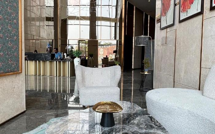 VistaStay – Top-Floor Tranquility at LuxuryHeights