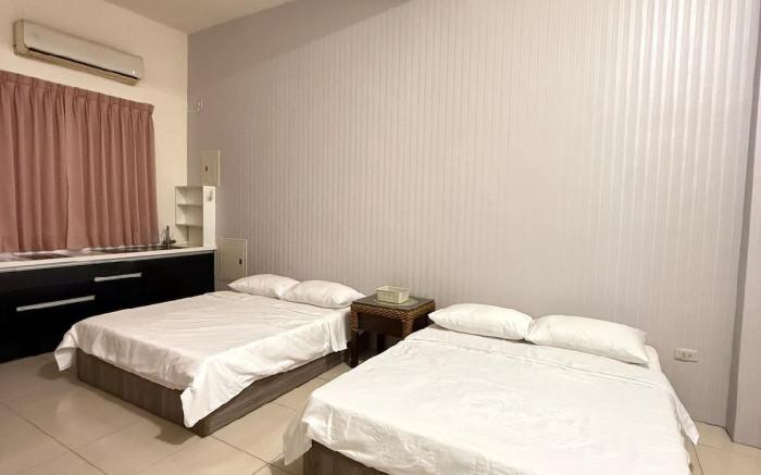 Aomori Travel - 4-person room with shared bathroom