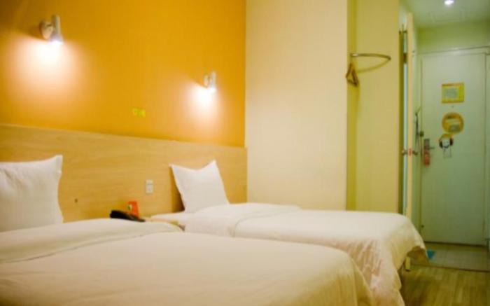 7 Days Inn Dongguan Houjie Exhibition Center