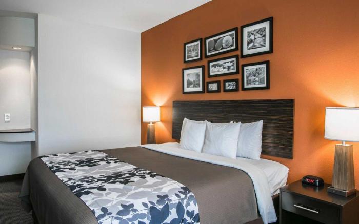 Rest Well Inn & Suites Houston I-45 North