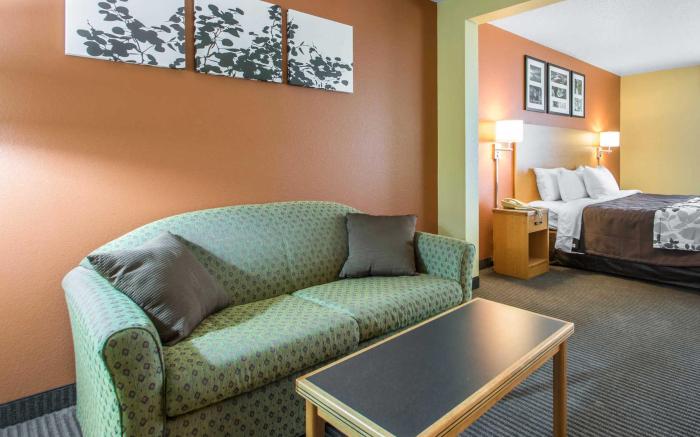 Quality Inn & Suites Downtown