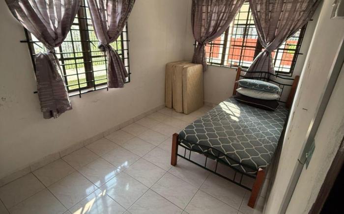 RZ Semi D Homestay