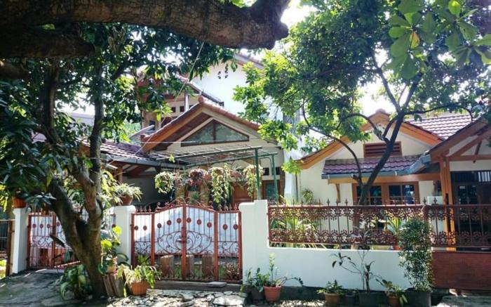 Hostel Bogor (perlu bukti nikah)