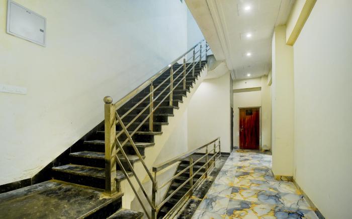 Hotel O The Suresh Mahal Resort