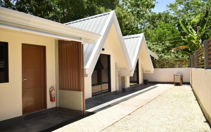 Vestra Alona Guest House