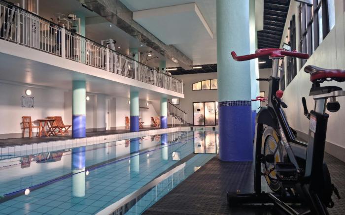 Island Club by Smart City Stays