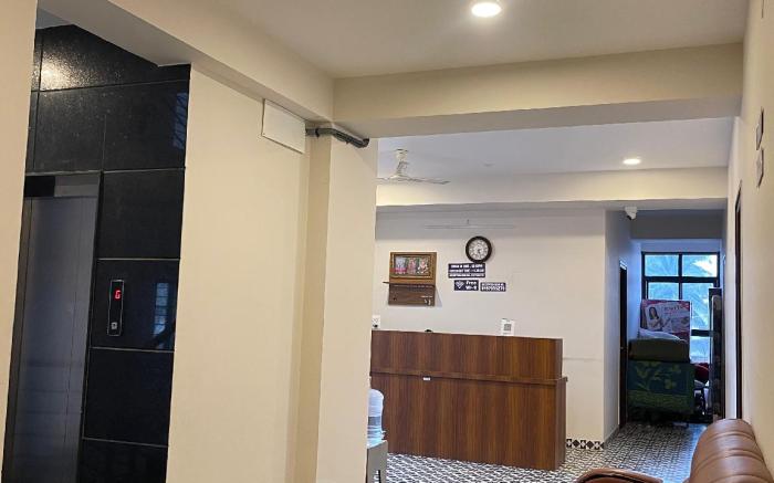 Lavish Hotel BG-Lodge