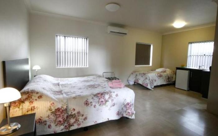 Station Hotel Motel
