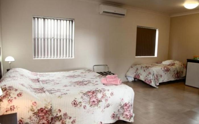 Station Hotel Motel