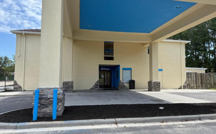 Coastal Comfort Hotel